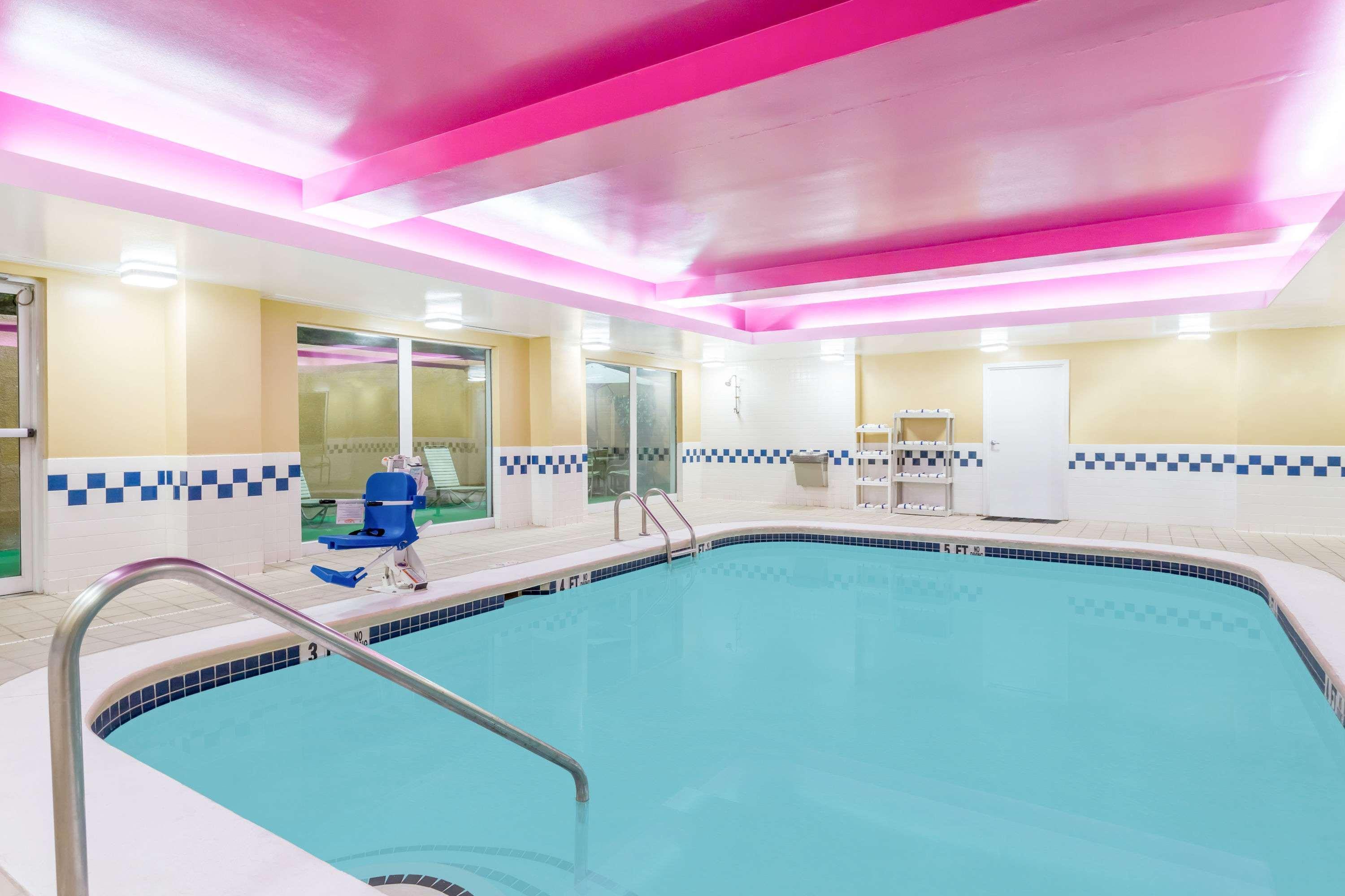 Hotel Baymont By Wyndham Lithia Springs Atlanta Exterior foto